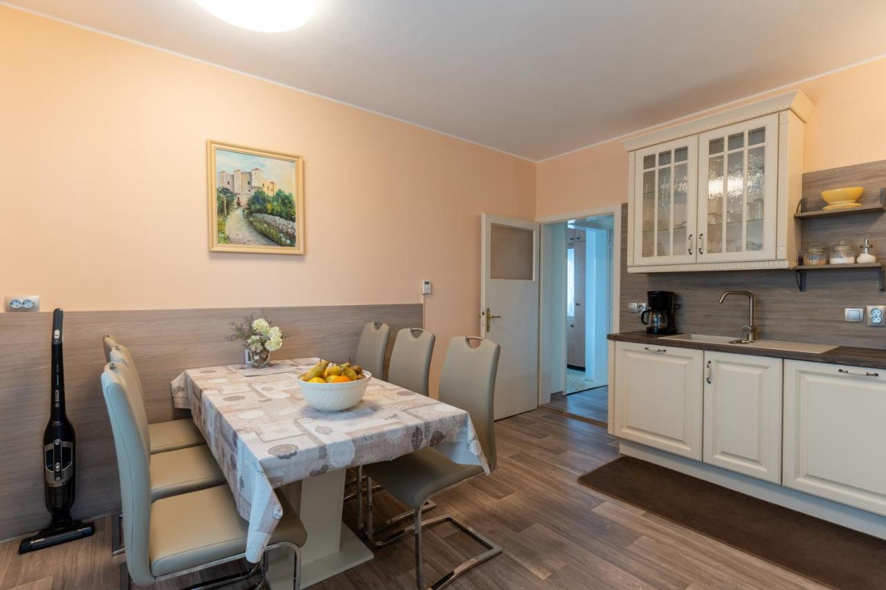 Cosy House - Home Base Maribor Exteriör bild